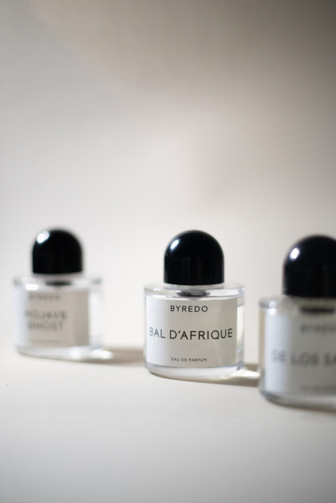 Productfotografie. Product photography. Moody product photography. Strong brand photography. Product photographer The Hague. Product photography in The Hague. Product fotograaf in Den Haag. Beauty product photography. Byredo Product fotografie door URDE studio. Luxeuxe productofotografie voor BYREDO